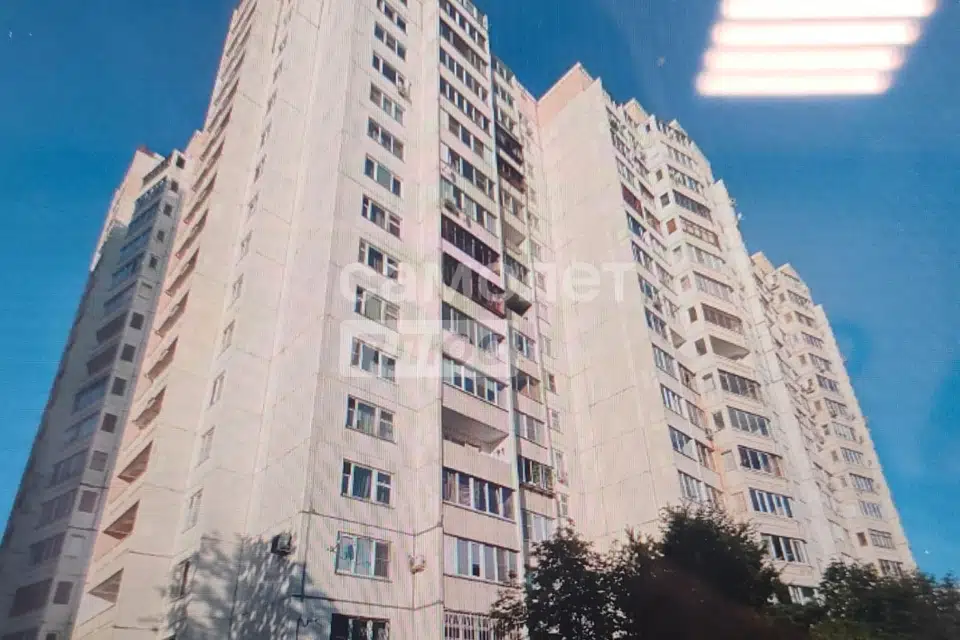 Продаётся 2-комнатная квартира, 73.7 м²