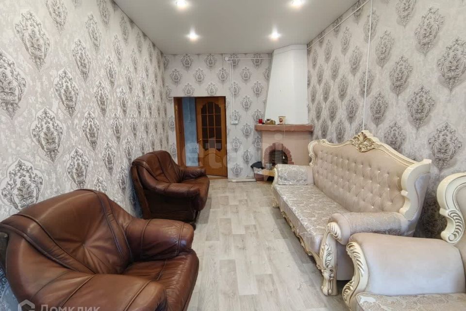 Продаётся 4-комнатная квартира, 74.6 м²