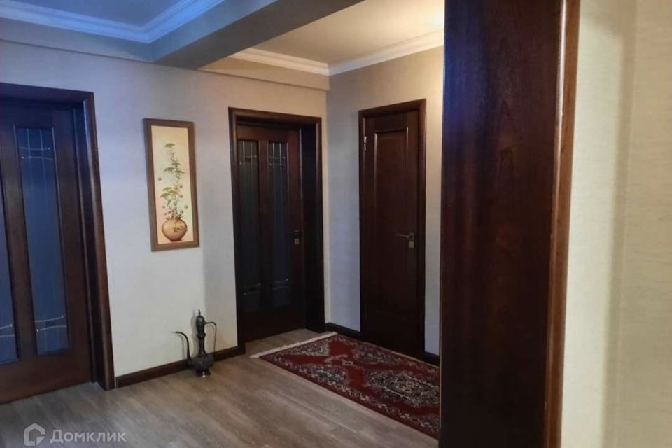 Продаётся 3-комнатная квартира, 97 м²
