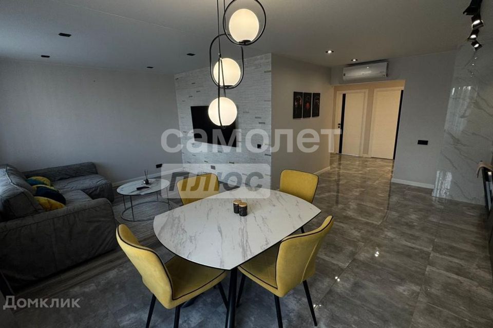 Сдаётся 3-комнатная квартира, 81.8 м²