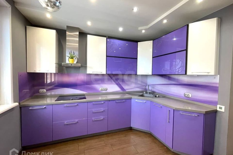 Продаётся 3-комнатная квартира, 81 м²