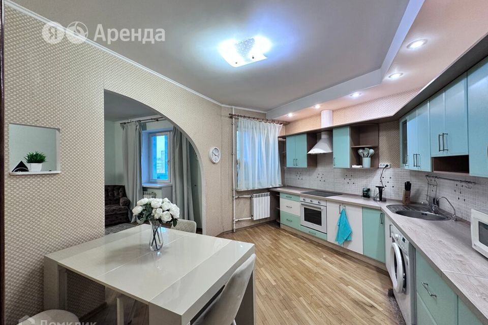 Сдаётся 3-комнатная квартира, 105 м²