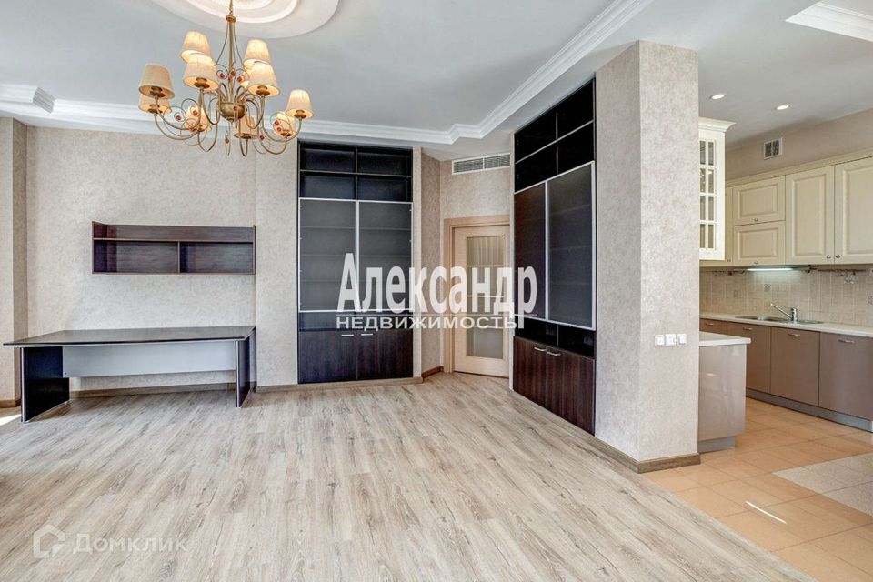 Сдаётся 2-комнатная квартира, 90 м²