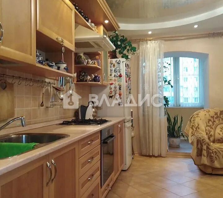 Продаётся 2-комнатная квартира, 77.7 м²
