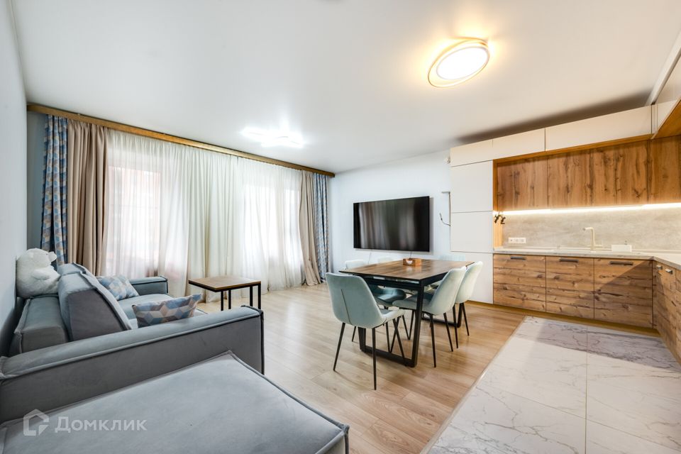 Продаётся 3-комнатная квартира, 76.7 м²