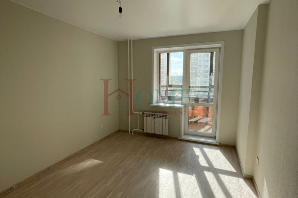 Сдаётся 2-комнатная квартира, 77 м²