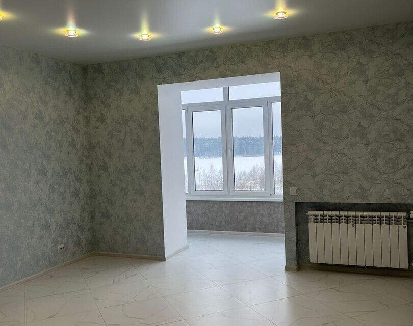 Продаётся 1-комнатная квартира, 42 м²