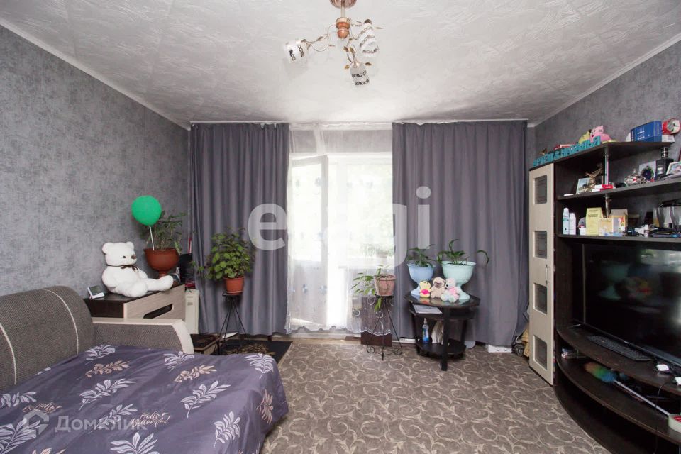 Продаётся 4-комнатная квартира, 77.3 м²