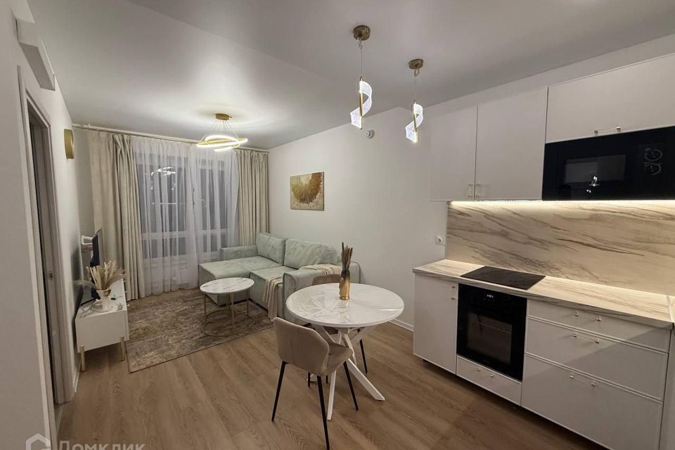 Продаётся 1-комнатная квартира, 38 м²