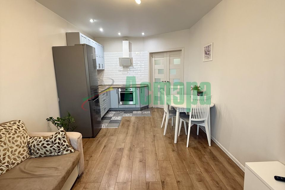 Продаётся 2-комнатная квартира, 72.3 м²