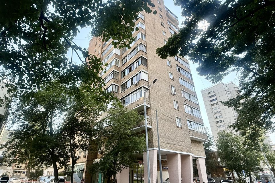 Продаётся 2-комнатная квартира, 41.9 м²
