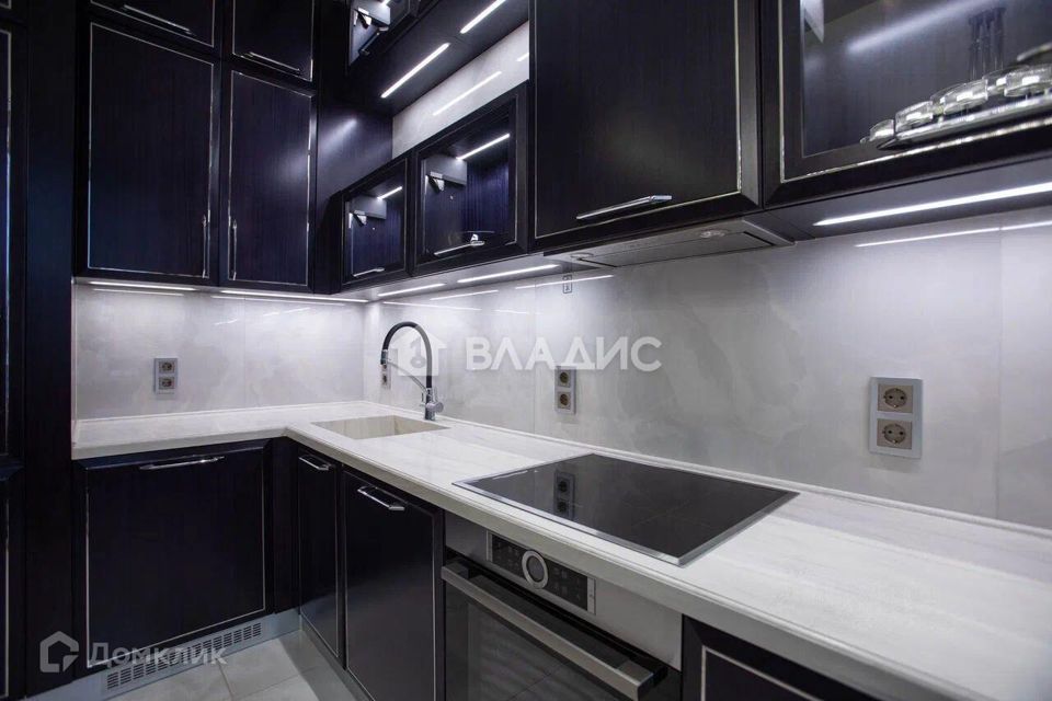 Продаётся 2-комнатная квартира, 92.4 м²