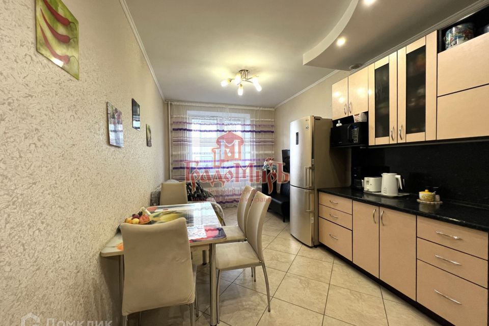 Продаётся 1-комнатная квартира, 47.3 м²