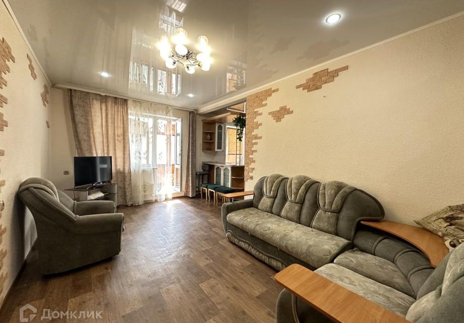 Продаётся 3-комнатная квартира, 63.5 м²