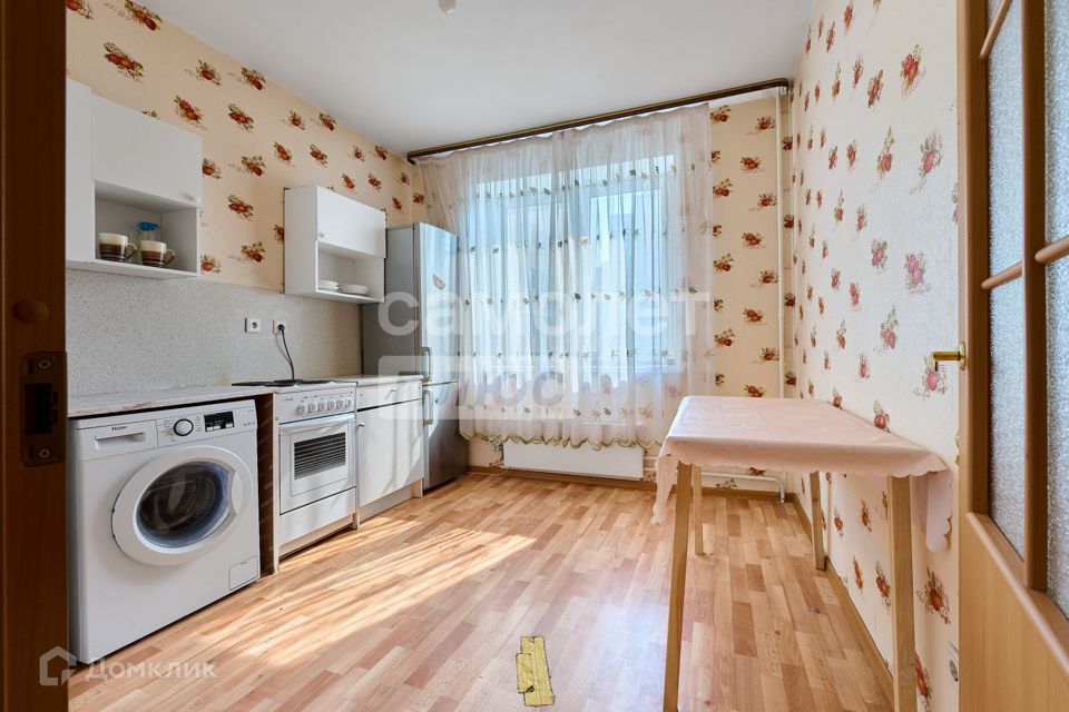 Продаётся 1-комнатная квартира, 41.8 м²
