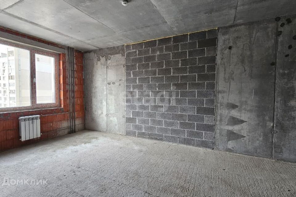 Продаётся 1-комнатная квартира, 42.7 м²