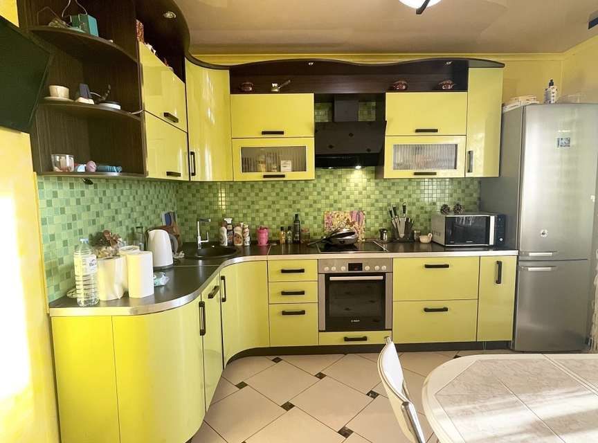 Продаётся 2-комнатная квартира, 69.4 м²