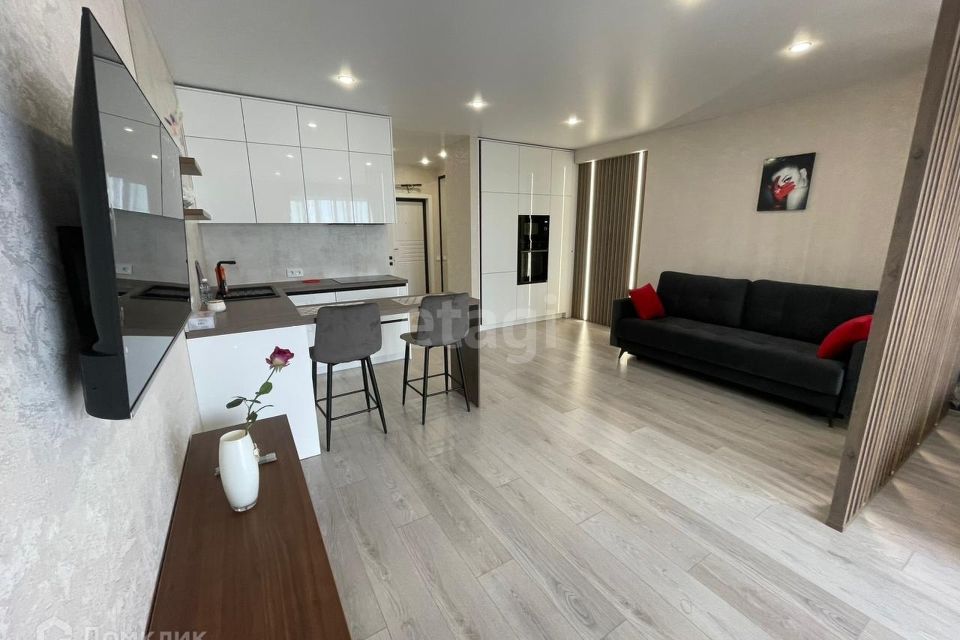 Продаётся 1-комнатная квартира, 45.8 м²