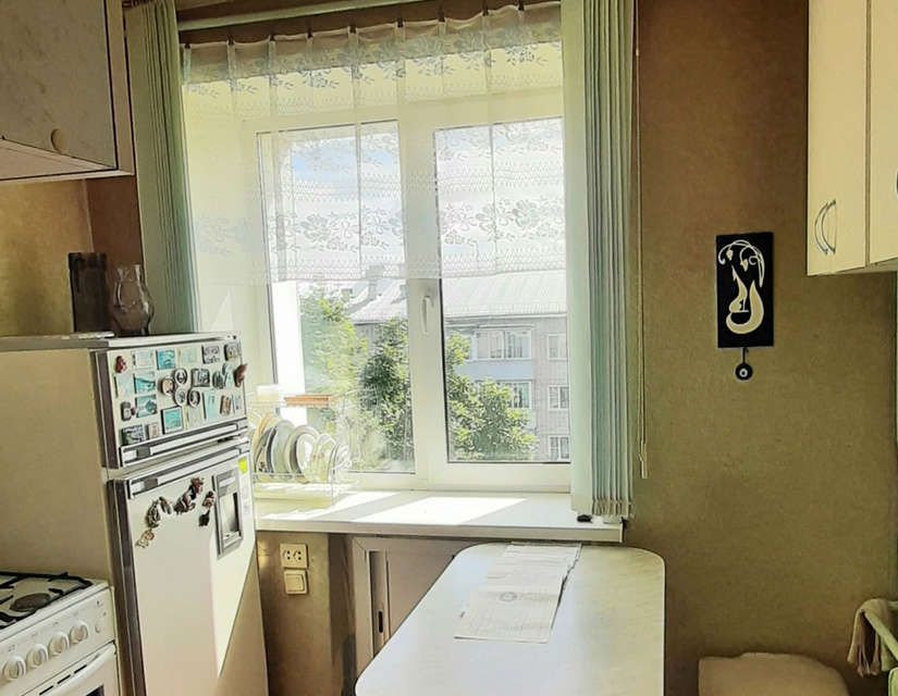 Продаётся 4-комнатная квартира, 61.1 м²