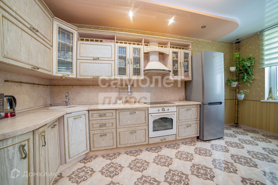 Продаётся 3-комнатная квартира, 102.5 м²