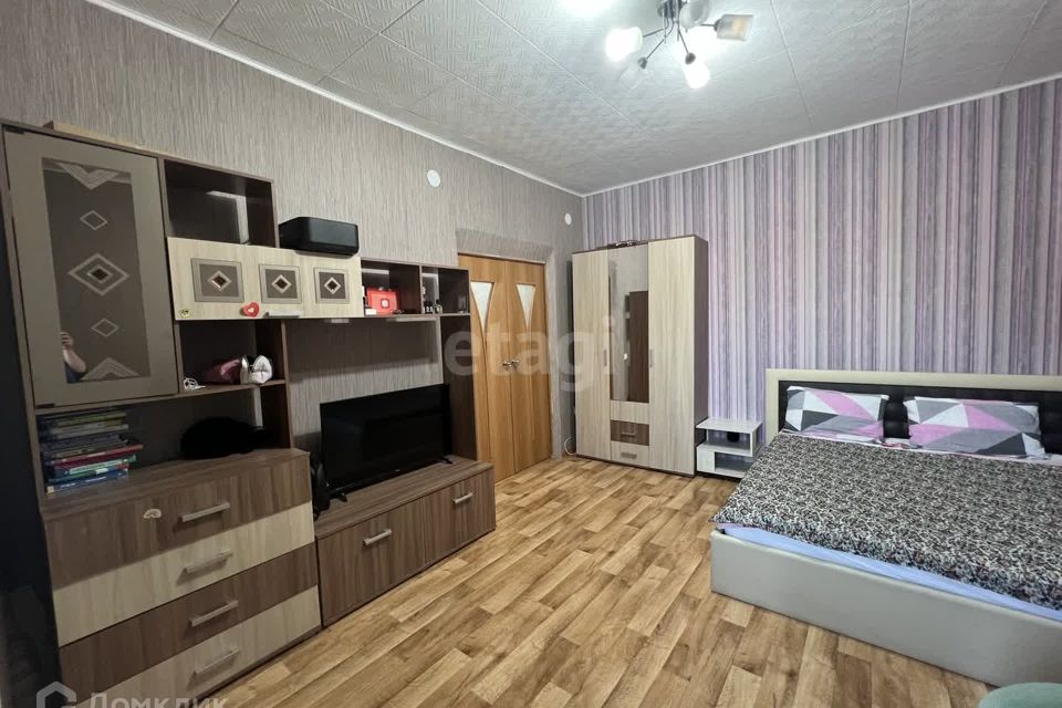 Продаётся 1-комнатная квартира, 37.4 м²