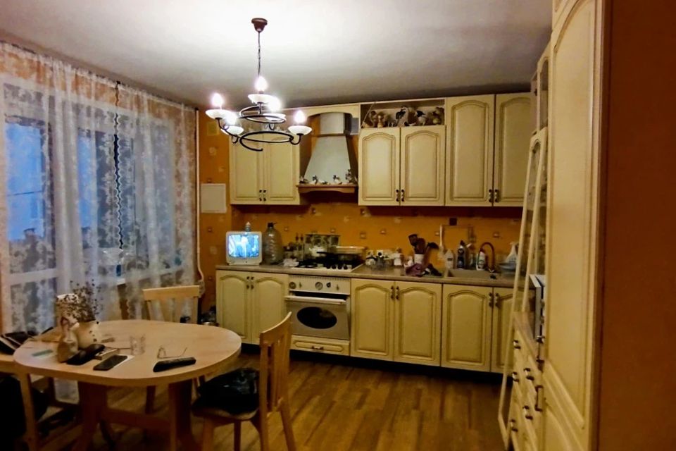 Продаётся 1-комнатная квартира, 41.7 м²