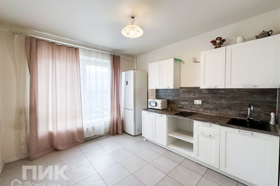 Сдаётся 1-комнатная квартира, 38 м²