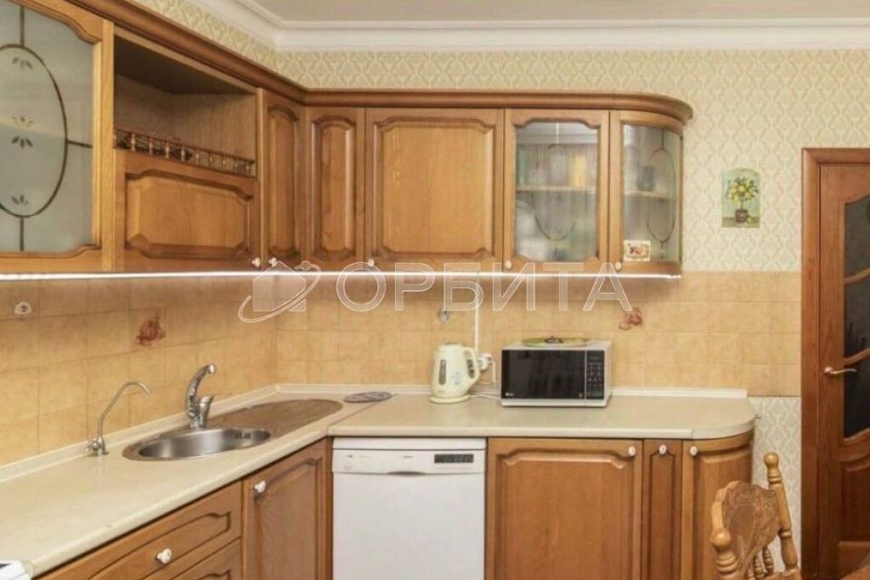 Продаётся 3-комнатная квартира, 87 м²