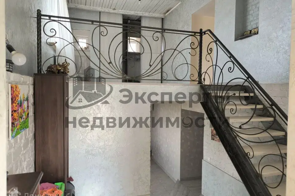 Продаётся 2-этажный дом, 140 м²