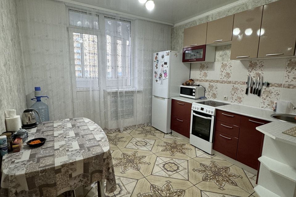 Сдаётся 1-комнатная квартира, 42 м²