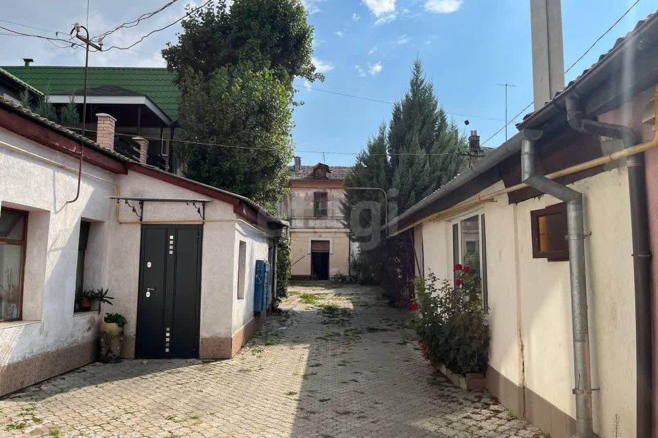 Продаётся 3-комнатная квартира, 71.4 м²