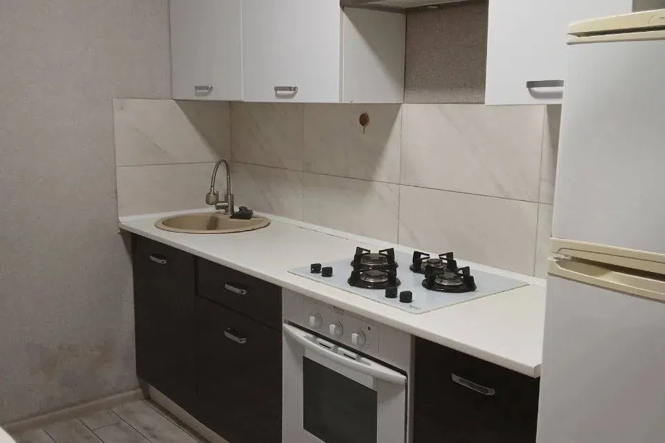 Продаётся 2-комнатная квартира, 43.3 м²