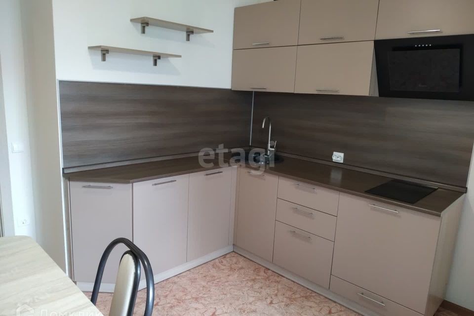 Продаётся 1-комнатная квартира, 33 м²