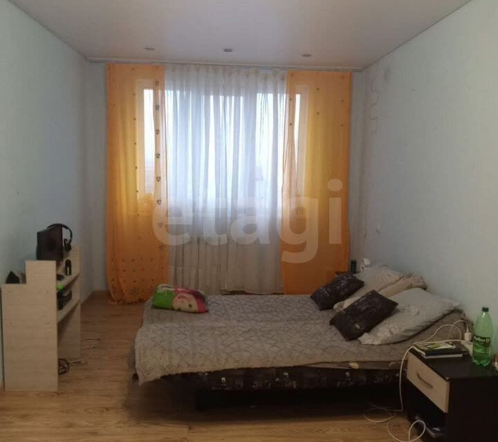 Продаётся 1-комнатная квартира, 43 м²