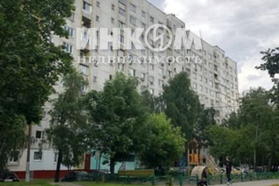 Продаётся 4-комнатная квартира, 75.8 м²