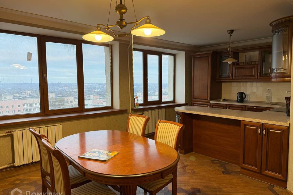 Продаётся 5-комнатная квартира, 103.5 м²