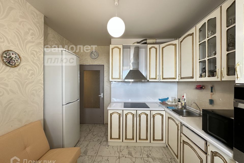 Продаётся 2-комнатная квартира, 57.2 м²