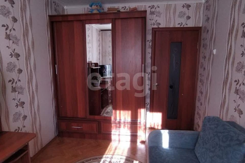 Продаётся 3-комнатная квартира, 57.8 м²