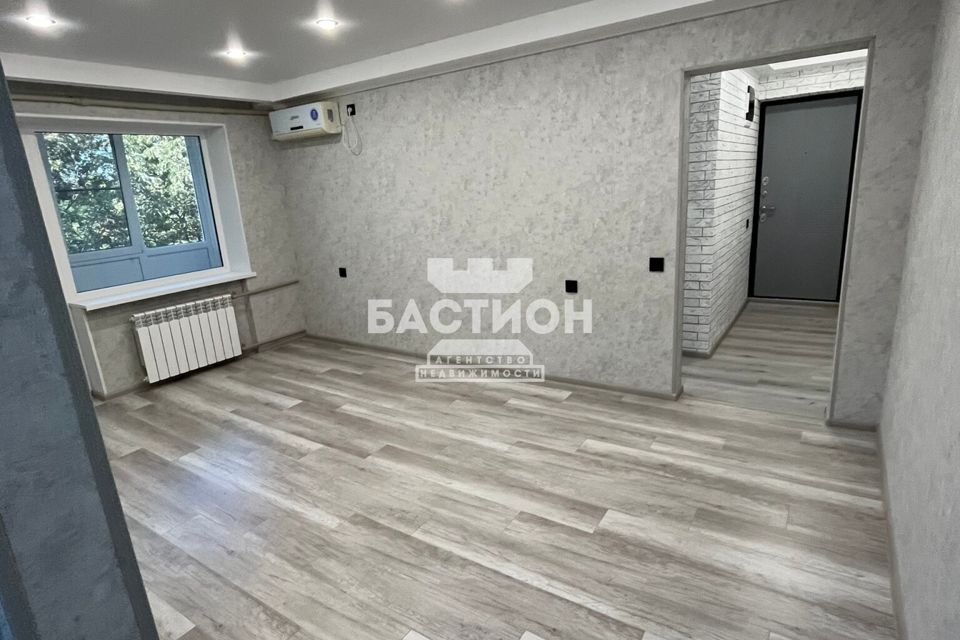 Продаётся 3-комнатная квартира, 49.4 м²