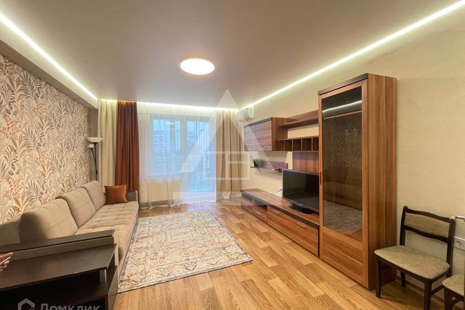 Сдаётся 2-комнатная квартира, 72 м²
