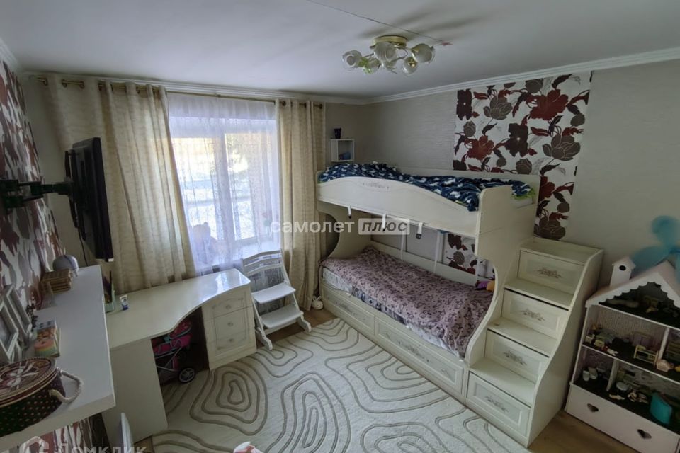 Продаётся 3-комнатная квартира, 70 м²