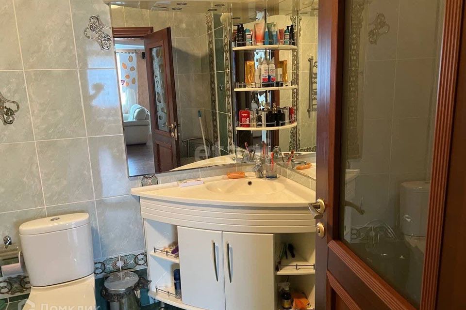 Продаётся 3-комнатная квартира, 103 м²