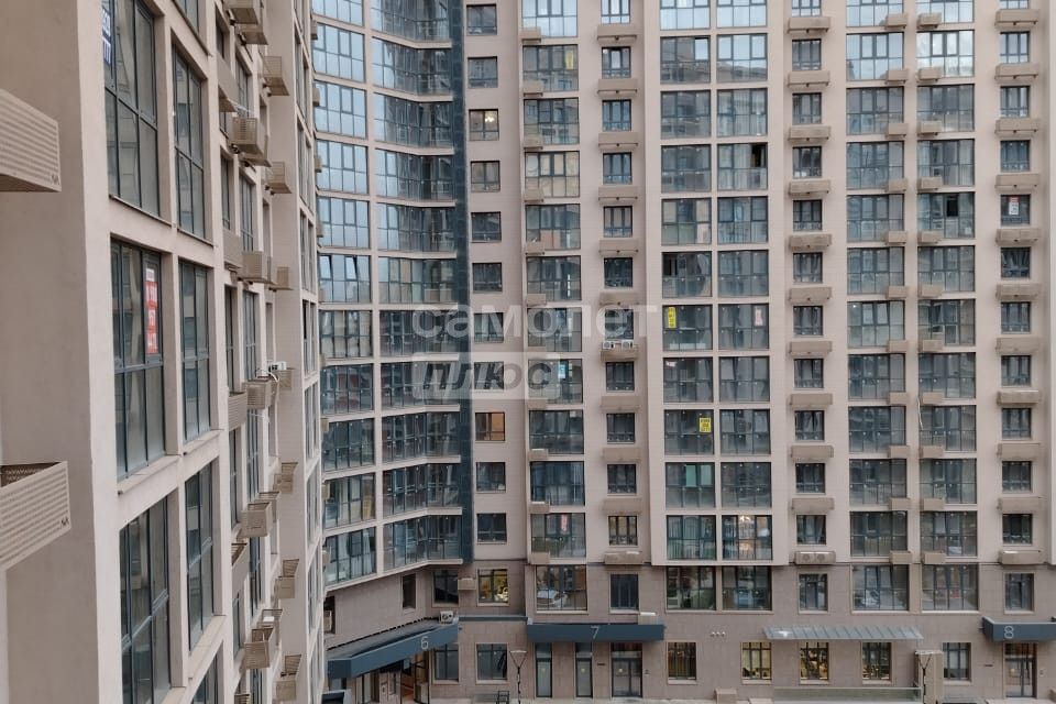 Продаётся 1-комнатная квартира, 55 м²