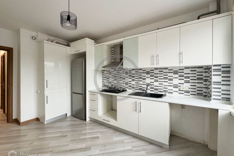 Продаётся 1-комнатная квартира, 43.6 м²