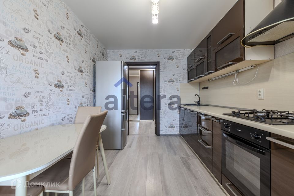 Продаётся 1-комнатная квартира, 41.8 м²