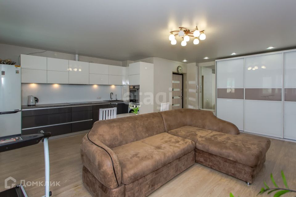 Продаётся 3-комнатная квартира, 64 м²