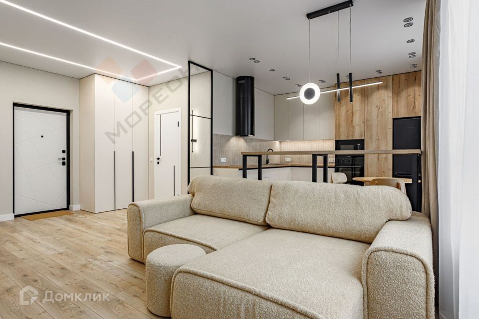 Продаётся 1-комнатная квартира, 54 м²