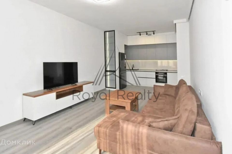 Сдаётся 2-комнатная квартира, 73 м²