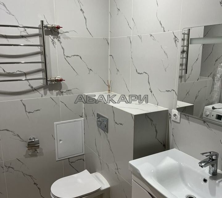 Сдаётся 2-комнатная квартира, 56 м²