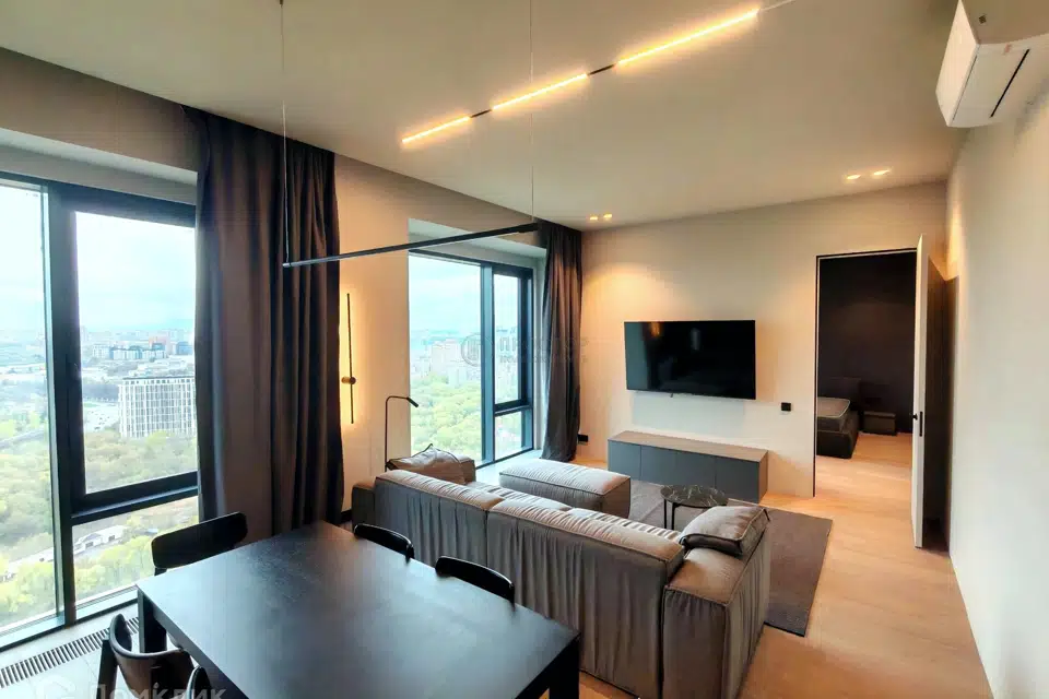 Продаётся 1-комнатная квартира, 62.9 м²
